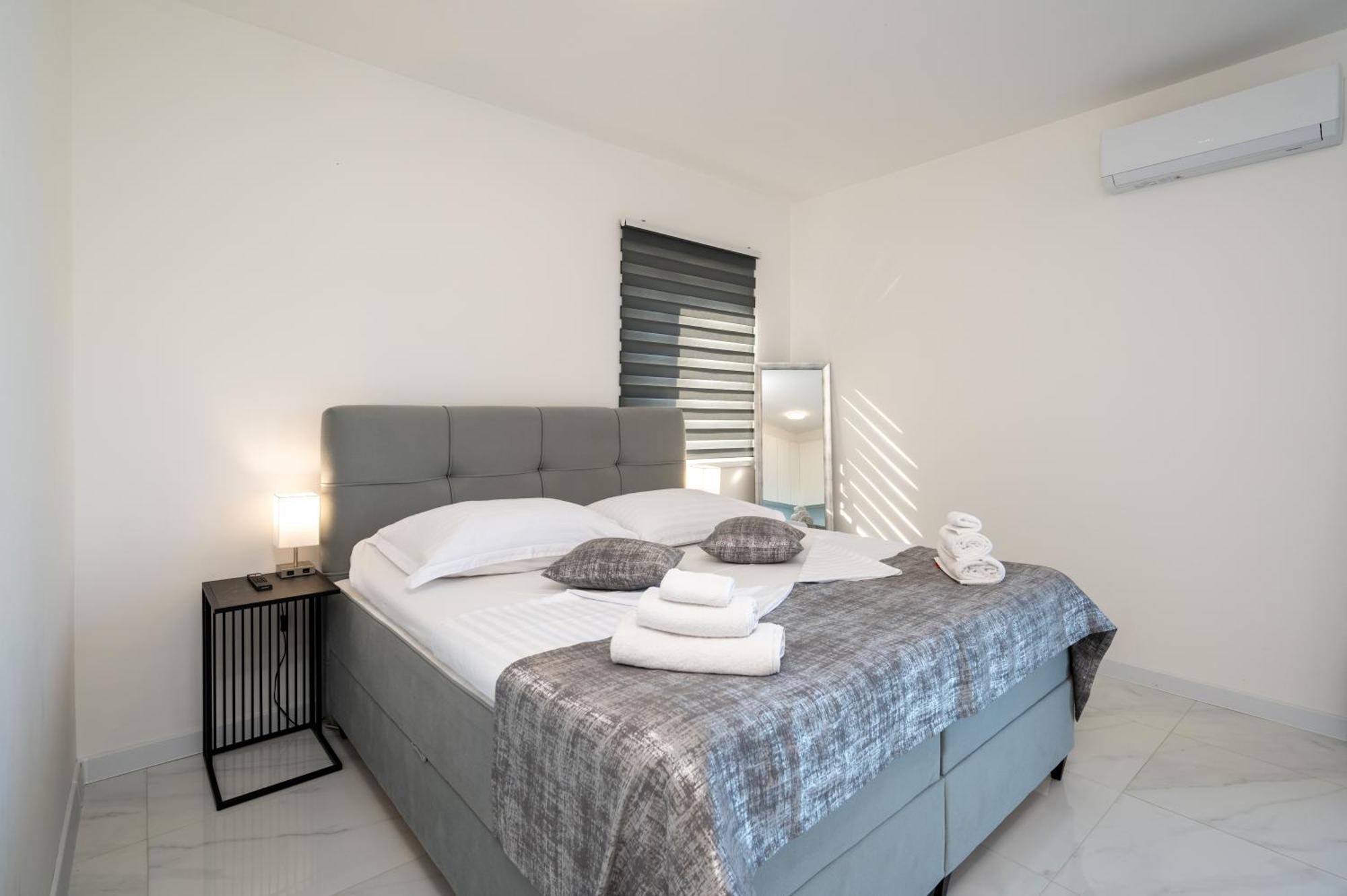 Apartments Filipo Trogir Exterior foto